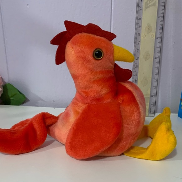 Ty retired Beanie Baby Strut the Rooster –